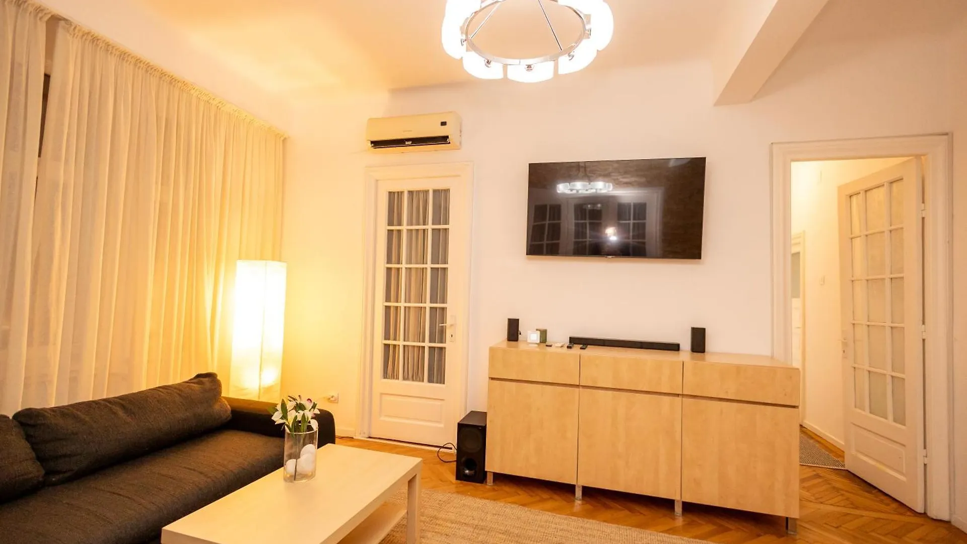 Art Home Unirii Bucharest 0*,